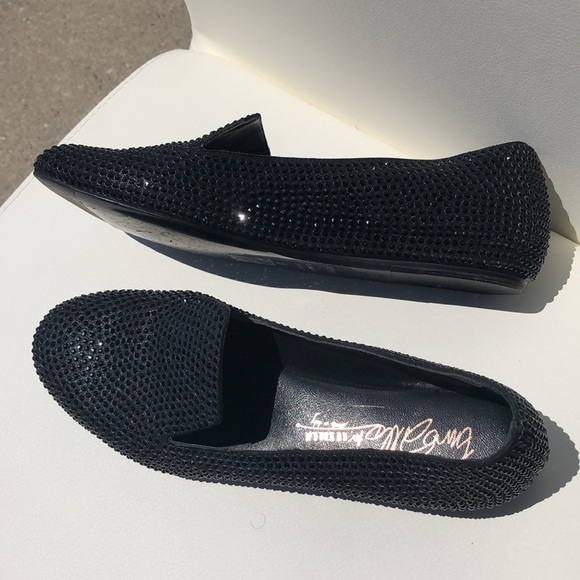 Fancy Black flats. - Picture 2 of 5